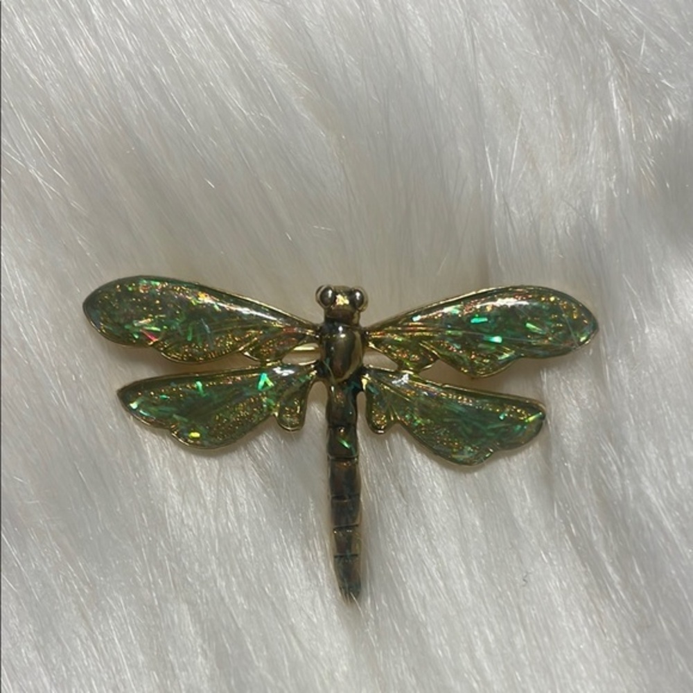 Elegant Gold Dragonfly Accent